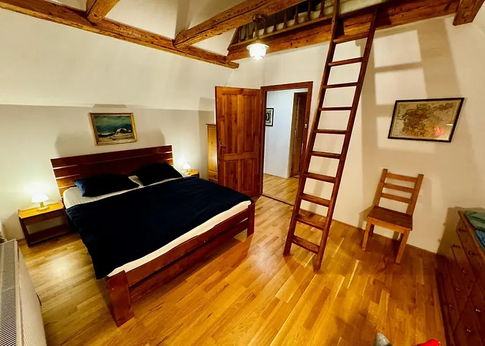 Villa Stecker - Zámeček Pod špičákem